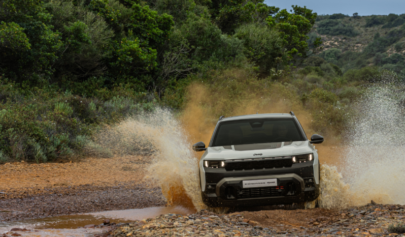 
								Jeep Compass Electric full									