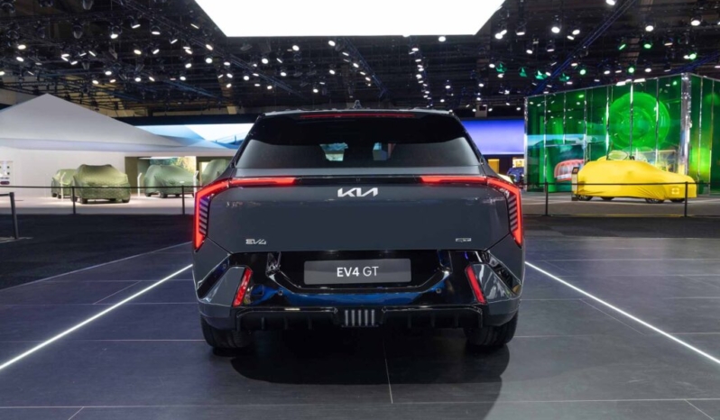 
								Kia EV4 GT full									