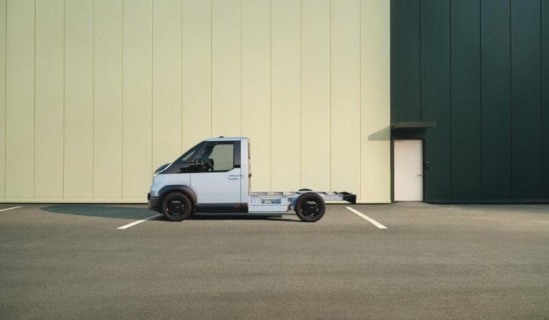 
								Kia PV5 Chassis Cab 51.5 kWh full									