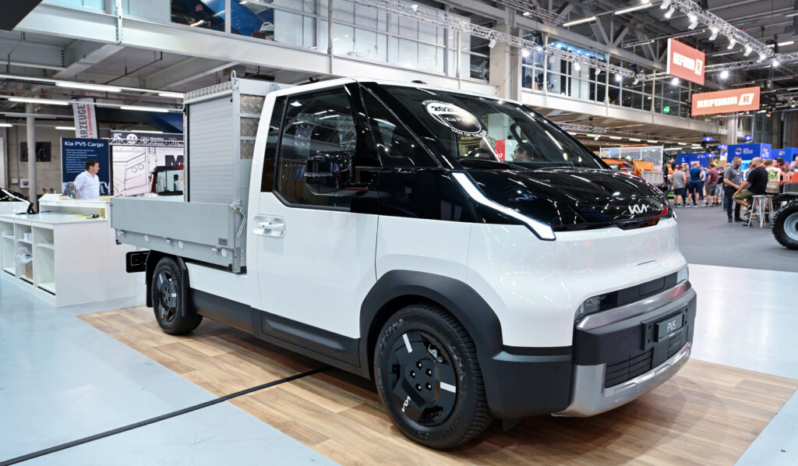 
								Kia PV5 Chassis Cab 51.5 kWh full									