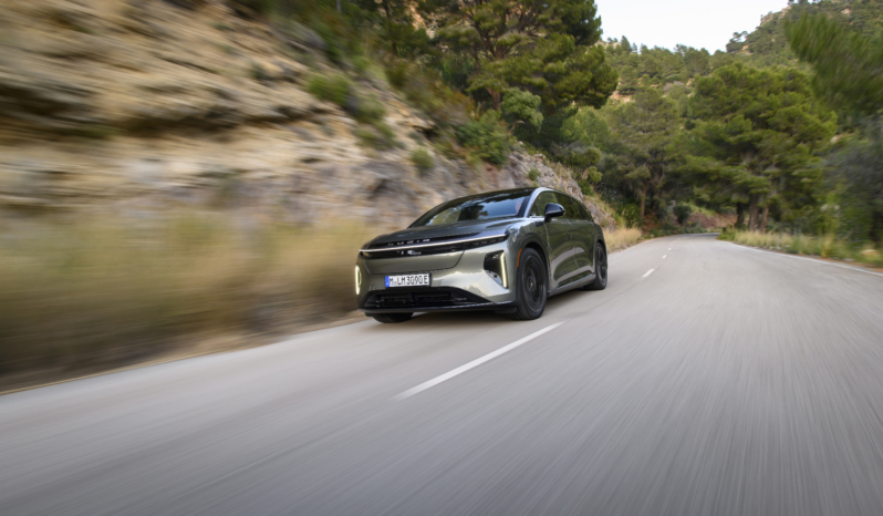 
								Lucid Gravity Grand Touring full									