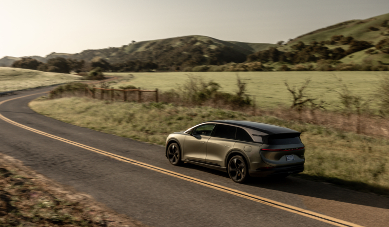 
								Lucid Gravity Grand Touring full									