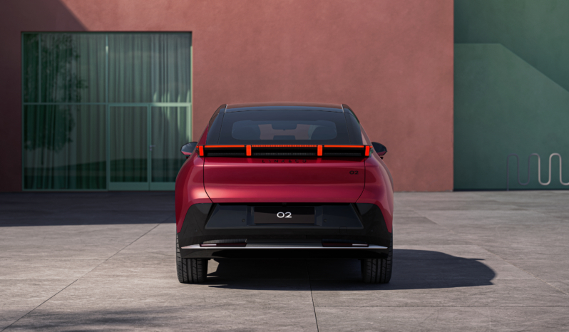 
								Lynk & Co 02 full									