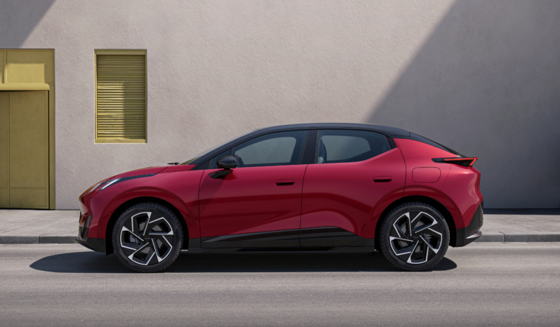 
								Lynk & Co 02 full									