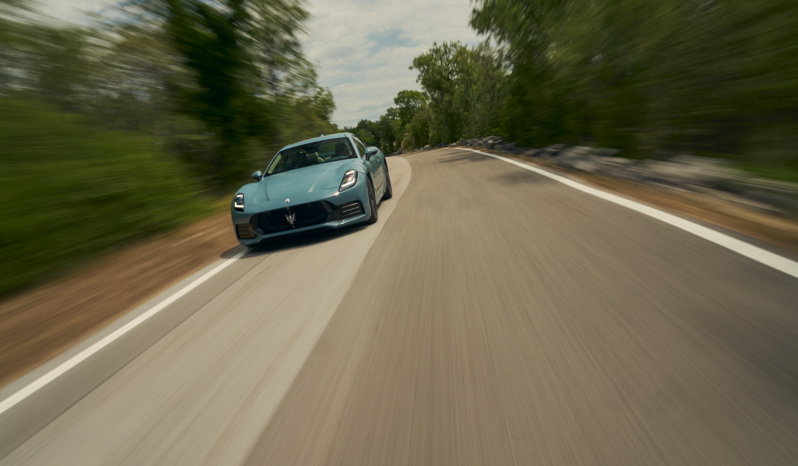 
								Maserati GranTurismo Folgore full									