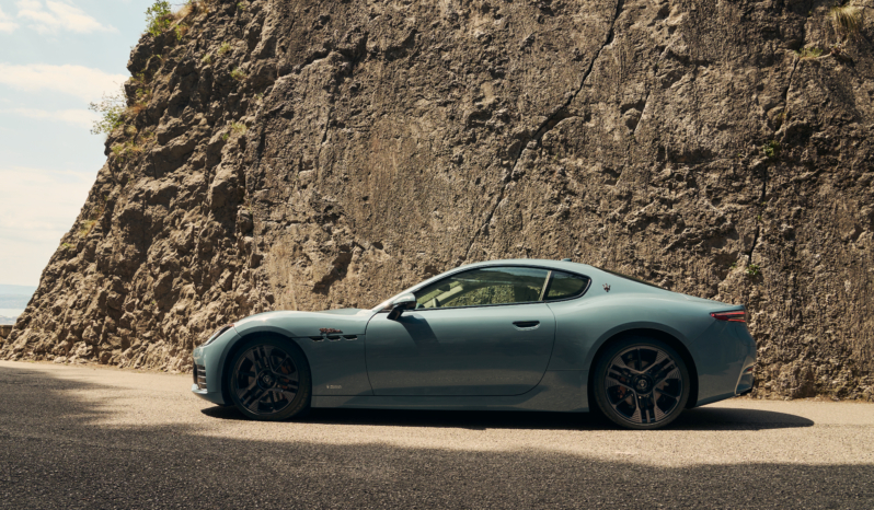 
								Maserati GranTurismo Folgore full									