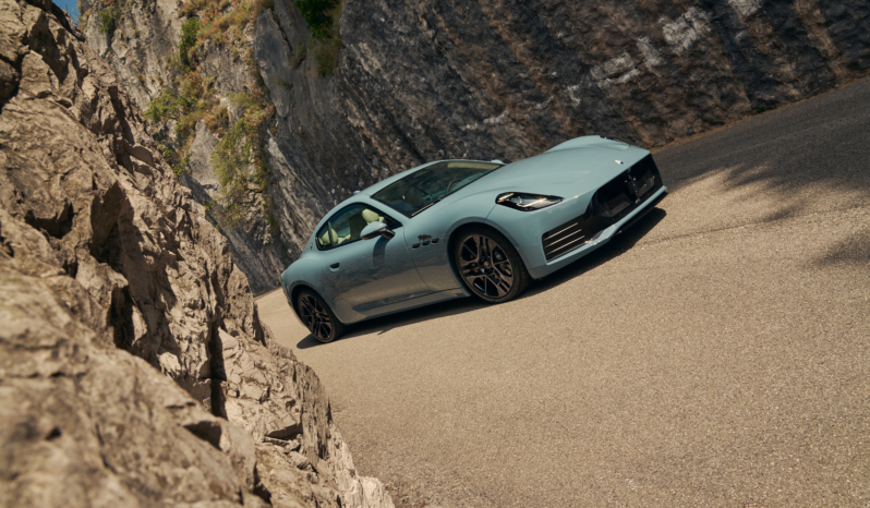 
								Maserati GranTurismo Folgore full									