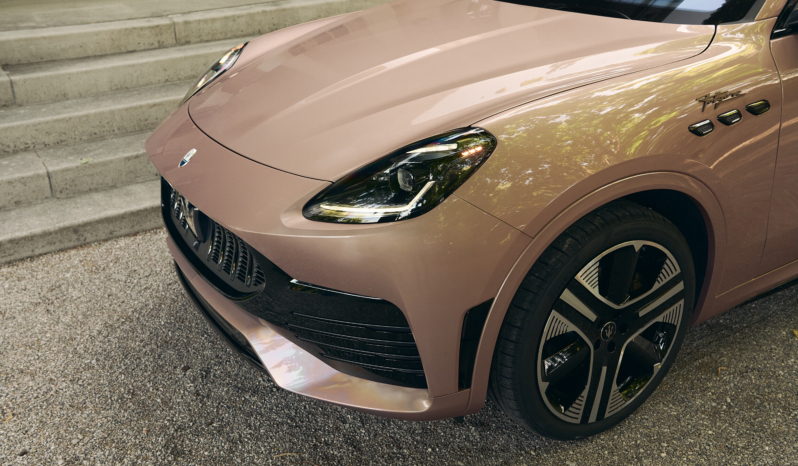 
								Maserati Grecale Folgore full									