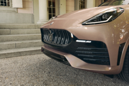 
										Maserati Grecale Folgore full									