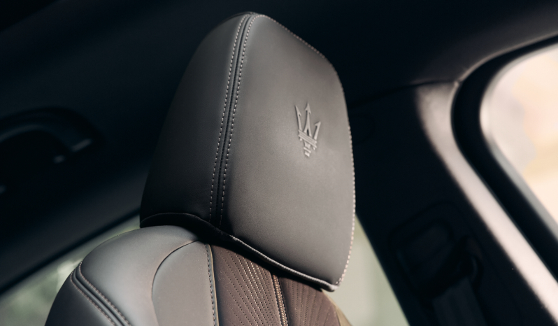 
								Maserati Grecale Folgore full									