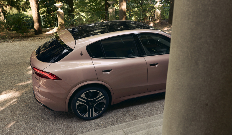 
								Maserati Grecale Folgore full									