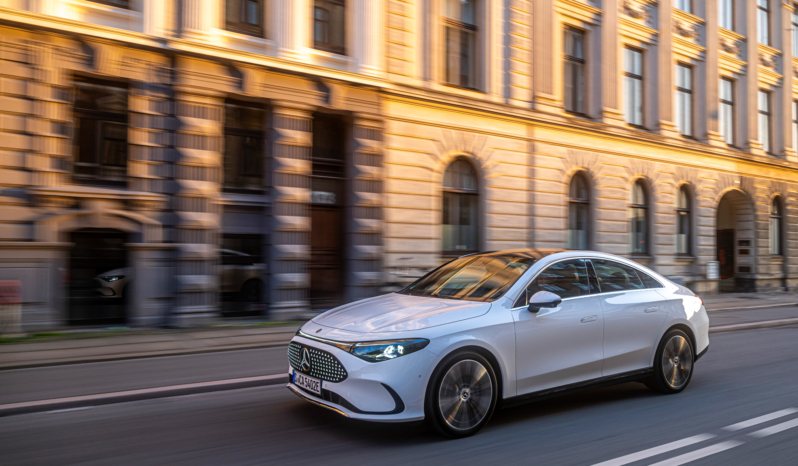 
								Mercedes-Benz CLA 250 électrique full									