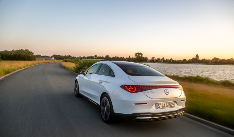 
								Mercedes-Benz CLA 250 électrique full									