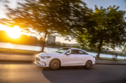 
										Mercedes-Benz CLA 250 électrique full									
