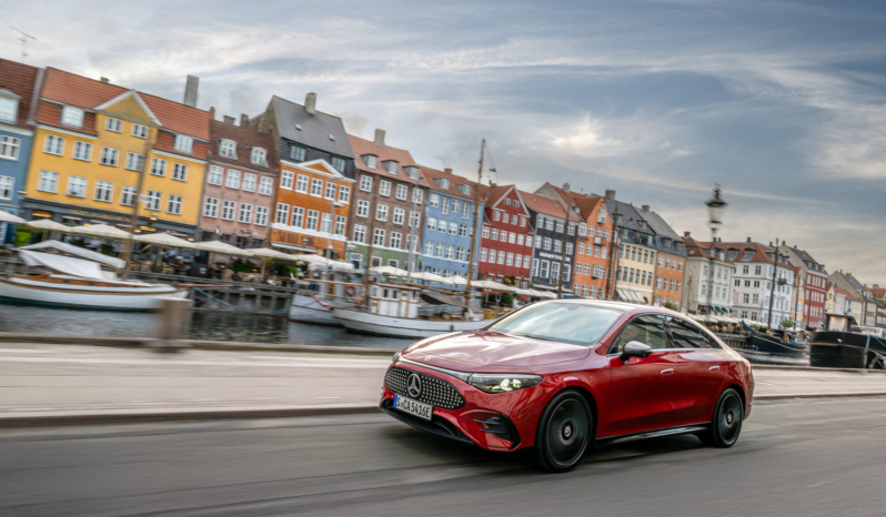 
								Mercedes-Benz CLA 250 électrique full									