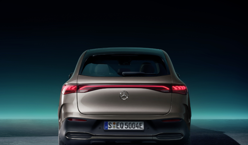 
								Mercedes-Benz EQE SUV 350 4MATIC full									