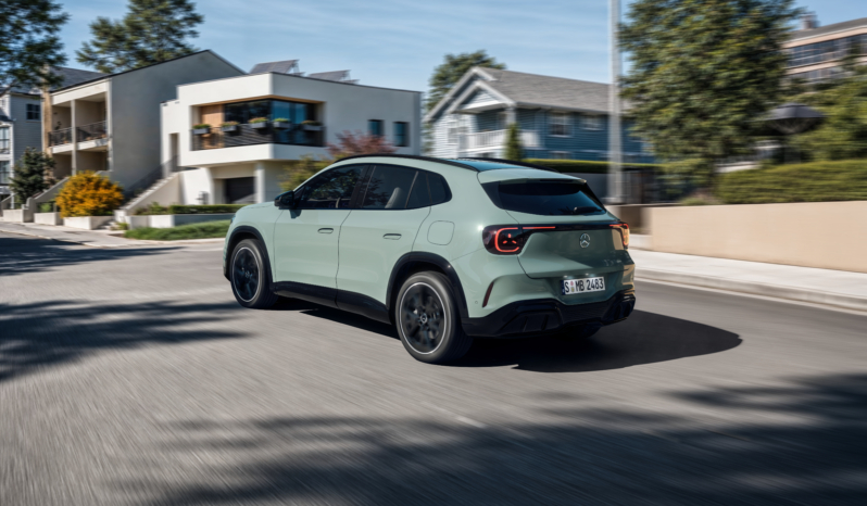 
								Mercedes-Benz GLA 350 4MATIC électrique full									