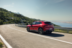 
										Mercedes-Benz GLA 250+ électrique full									