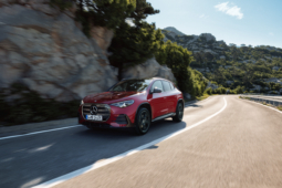 
										Mercedes-Benz GLA 250+ électrique full									