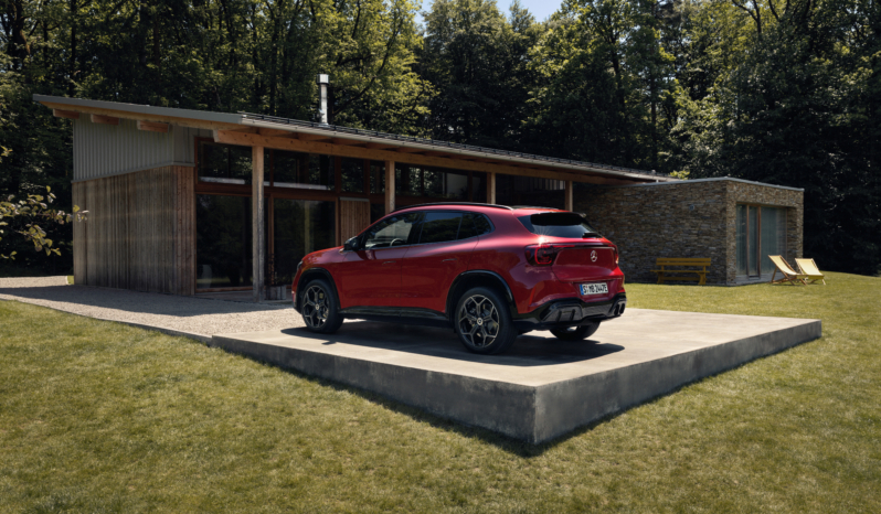 
								Mercedes-Benz GLA 200 électrique full									