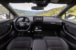 
										MG4 EV Urban 43 kWh full									