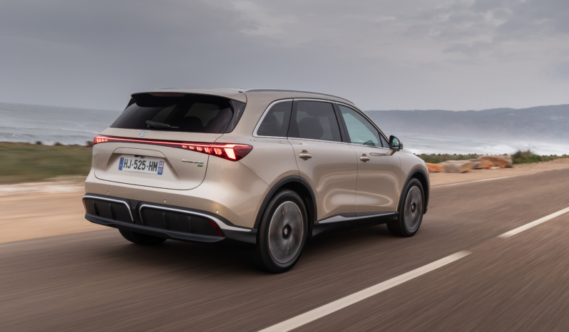 
								MGS6 EV Luxury RWD full									