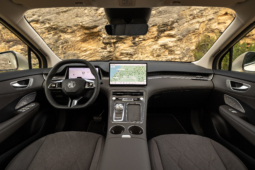 
										MGS6 EV Luxury RWD full									
