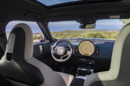 
										MINI Countryman E full									