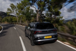 
										Mitsubishi Eclipse Cross BEV 87 kWh full									