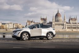 
										Nissan ARIYA 63 kWh full									