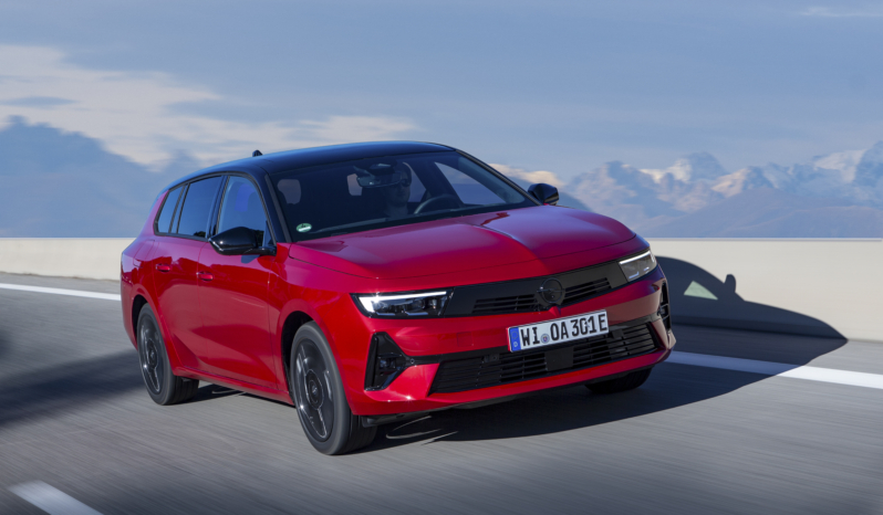 Opel Astra Sports Tourer Electric