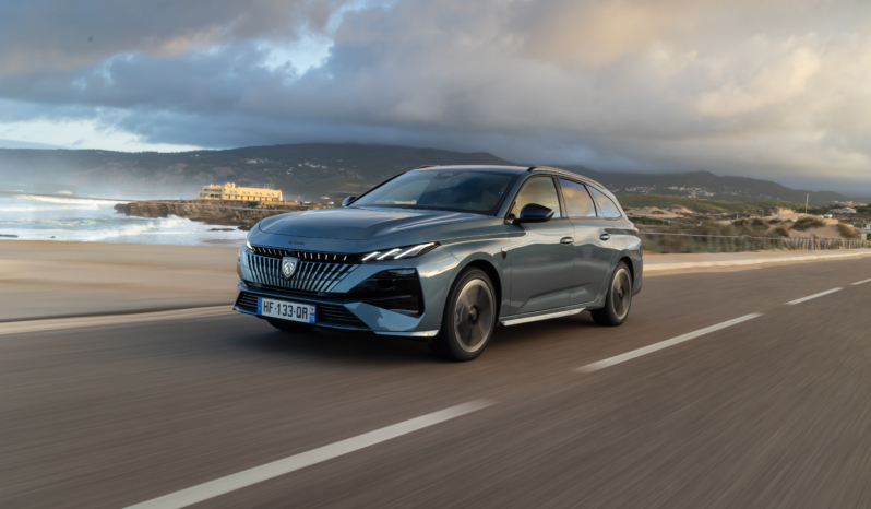 
								Peugeot E-308 SW 156 full									