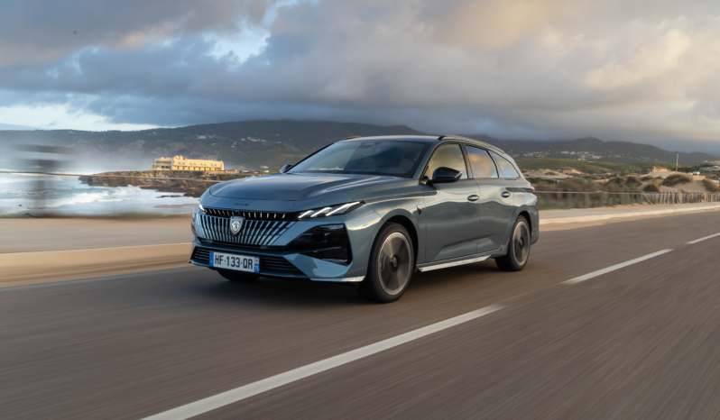 
								Peugeot E-308 SW 156 full									