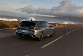 Peugeot E-308 SW 156