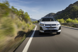 
										Citroën ë-C5 Aircross 73 kWh full									
