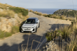 
										Citroën ë-C5 Aircross 73 kWh full									