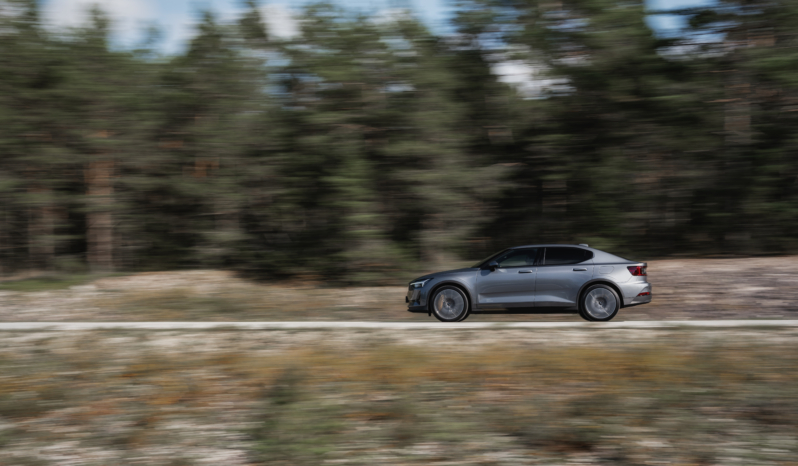 
								Polestar 2 Performance full									