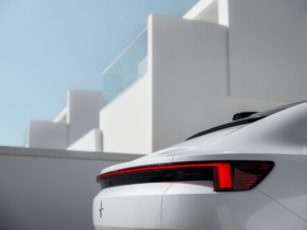 Polestar 4 Coupé Dual Motor