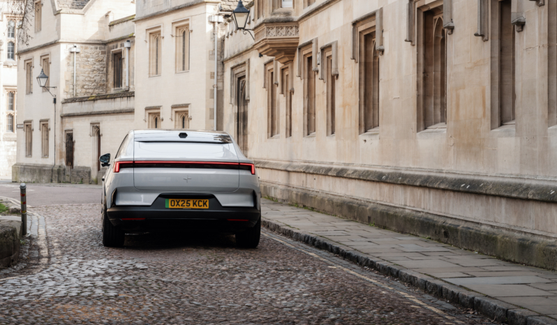 
								Polestar 4 Coupé Dual Motor full									