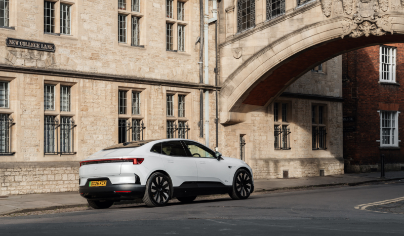 
								Polestar 4 Coupé Dual Motor full									