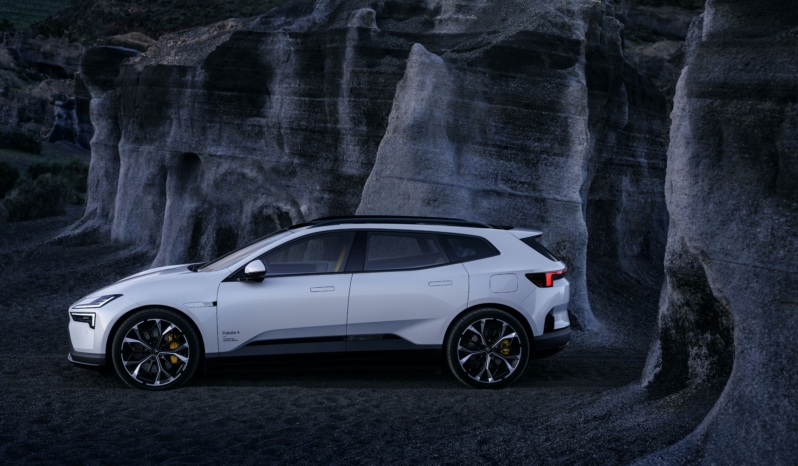 
								Polestar 4 SUV Dual Motor full									