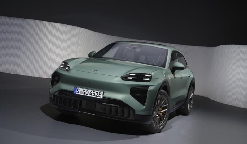 Porsche Cayenne Turbo Electric