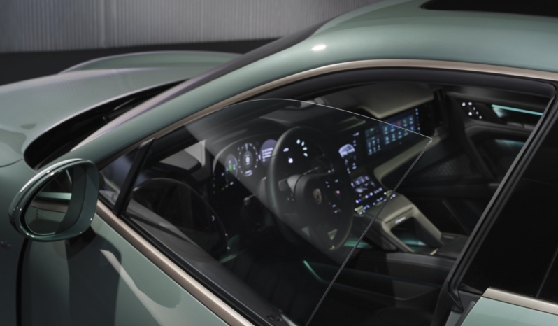 
								Porsche Cayenne Turbo Electric full									