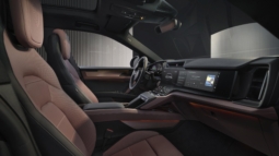 
										Porsche Cayenne Turbo Electric full									