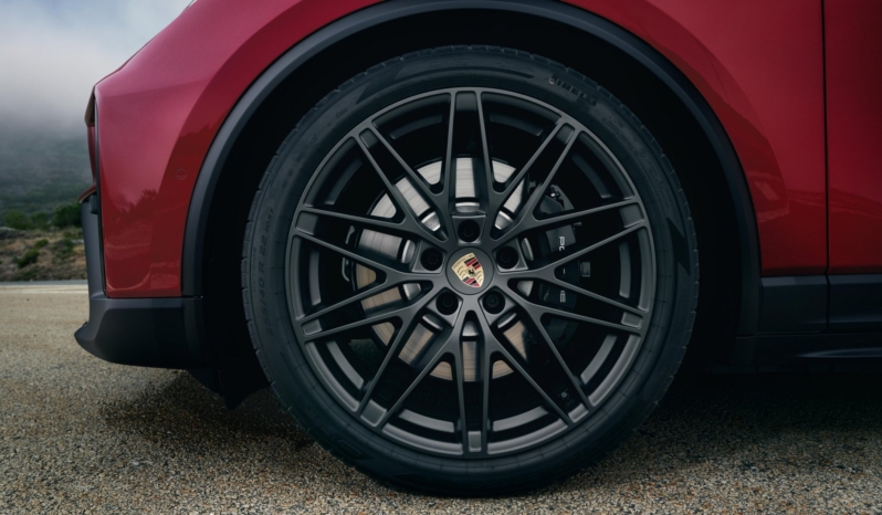 
								Porsche Macan GTS Electric full									