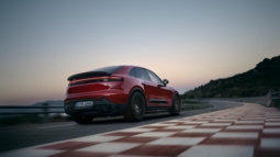 
										Porsche Macan GTS Electric full									