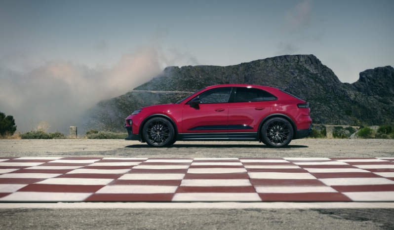 
								Porsche Macan GTS Electric full									
