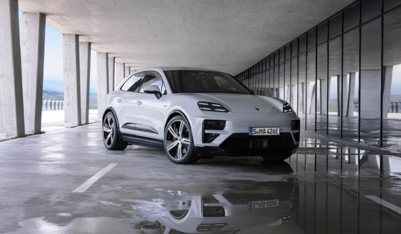 
								Porsche Macan Turbo Electric full									