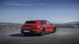 
										Porsche Taycan GTS Sport Turismo full									