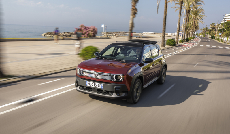 Renault 4 E-Tech electric 40 kWh